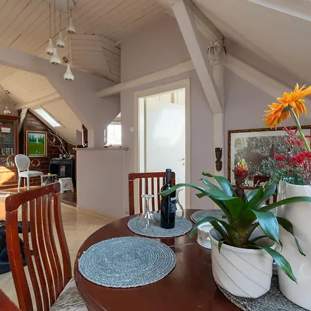 Klara Vracar 90 M2, Dve I Po Spavace Sobe