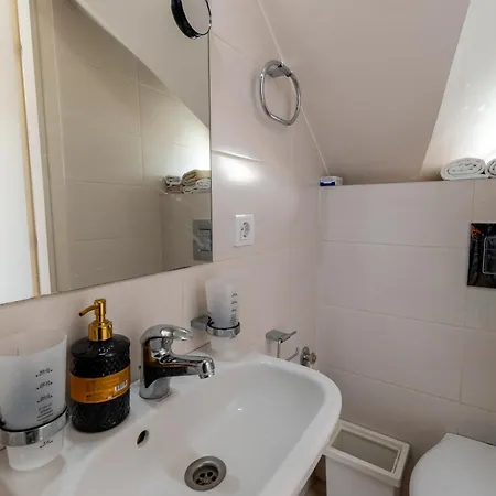 公寓 Klara Vracar 90 M2, Dve I Po Spavace Sobe