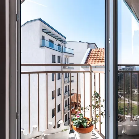 Klara Vracar 90 M2, Dve I Po Spavace Sobe * 贝尔格莱德