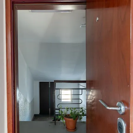 Klara Vracar 90 M2, Dve I Po Spavace Sobe 贝尔格莱德